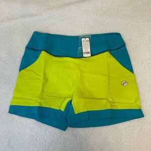 SwingDish golf shorts